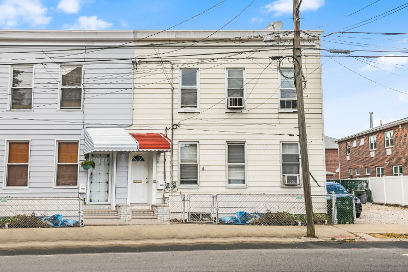 Awesome property in Maspeth New York (1)
