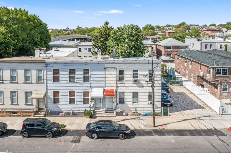 Awesome property in Maspeth New York (2)