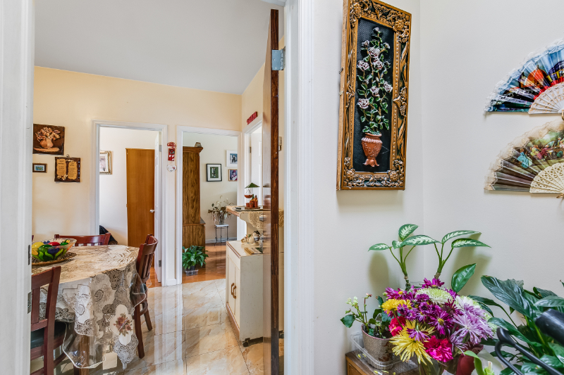 Awesome property in Maspeth New York (5)